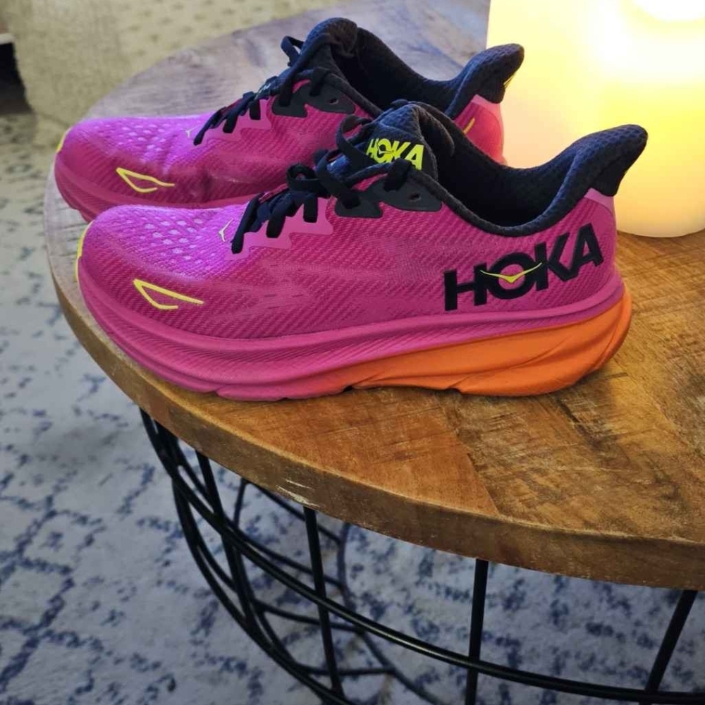 Hoka One Clifton 9 Womens Fuchsia and Tangerine Athletic Shoes